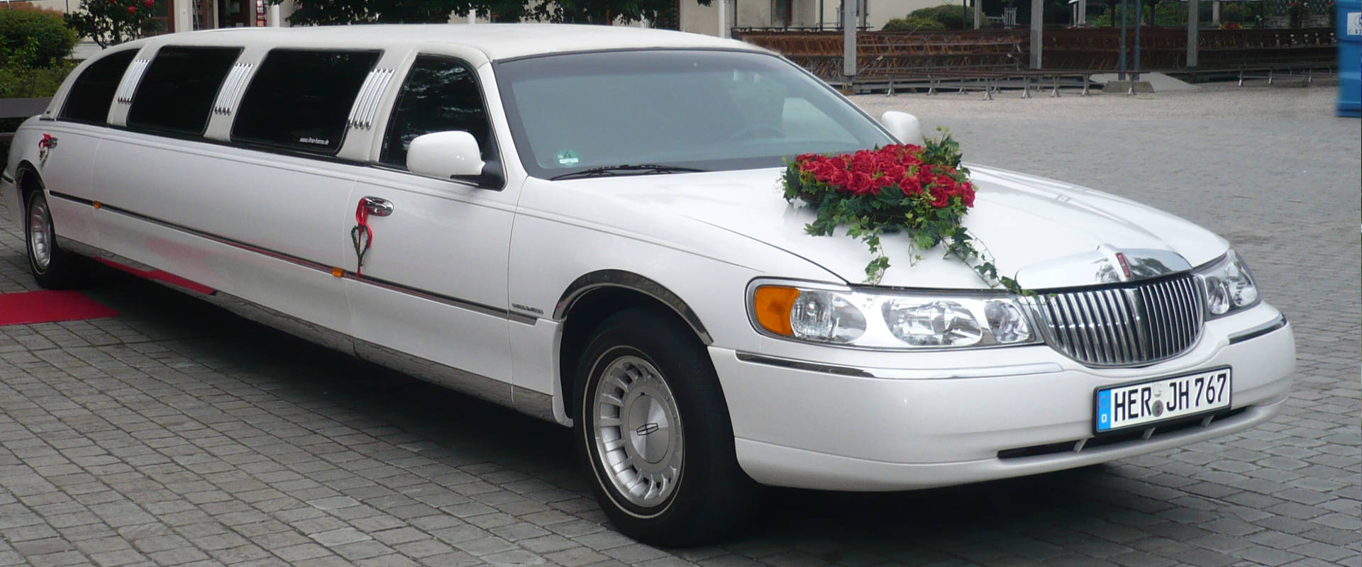 Lincoln Town Car Limousine